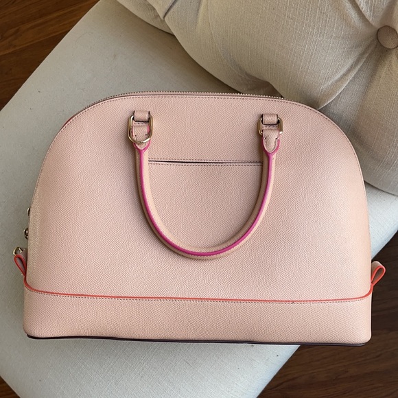 Classy COACH Crossbody Satchel Bag - Picture 9 of 16